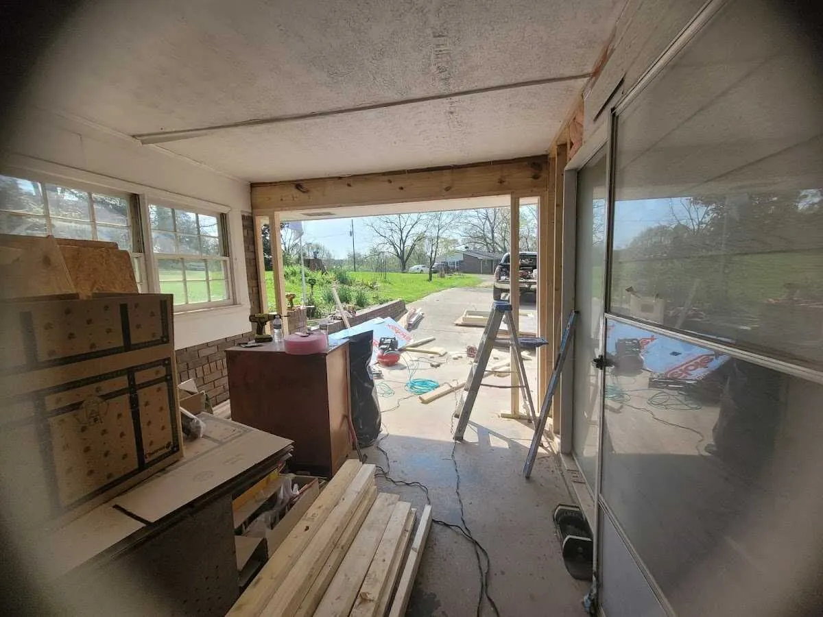 Air movers and dehumidifier for Drying & Dehumidification in Fort Atkinson